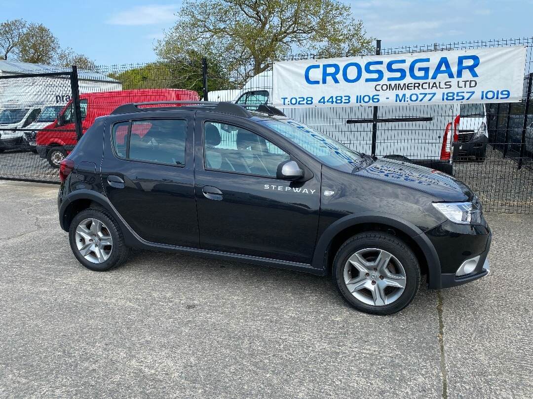 Dacia Sandero Stepway HATCHBACK in Down