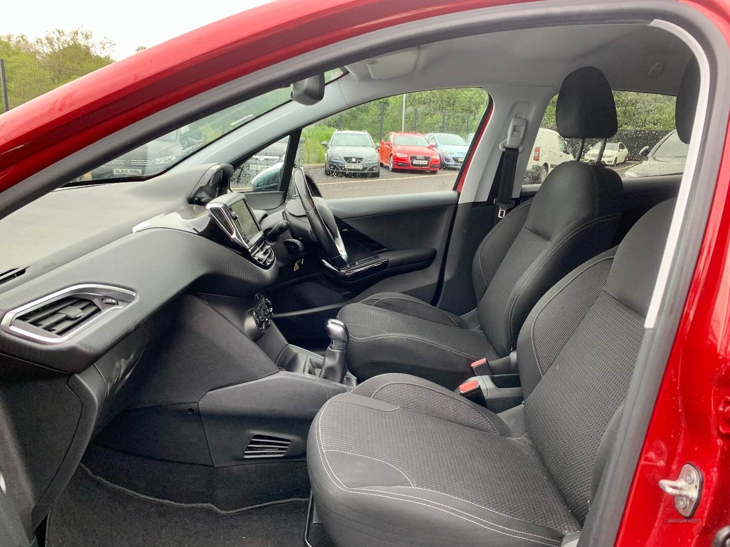 Peugeot 208 DIESEL HATCHBACK in Derry / Londonderry