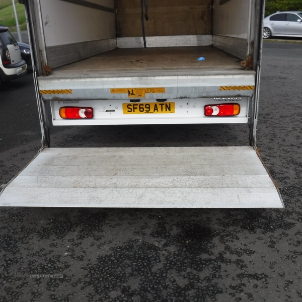 Renault Master 14ft6" Luton box with twin rear wheels . in Down