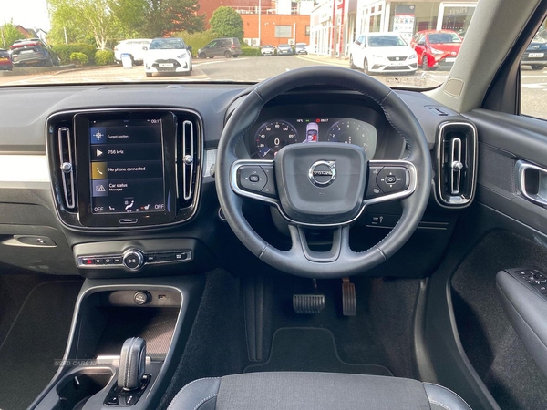 Volvo XC40 1.5 T3 [163] Momentum 5Dr Geartronic in Down