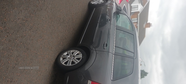 Vauxhall Zafira 1.8i Elite 5dr in Antrim