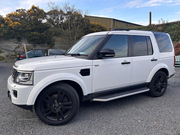 Land Rover Discovery 3.0 SDV6 SE 5dr Auto in Down