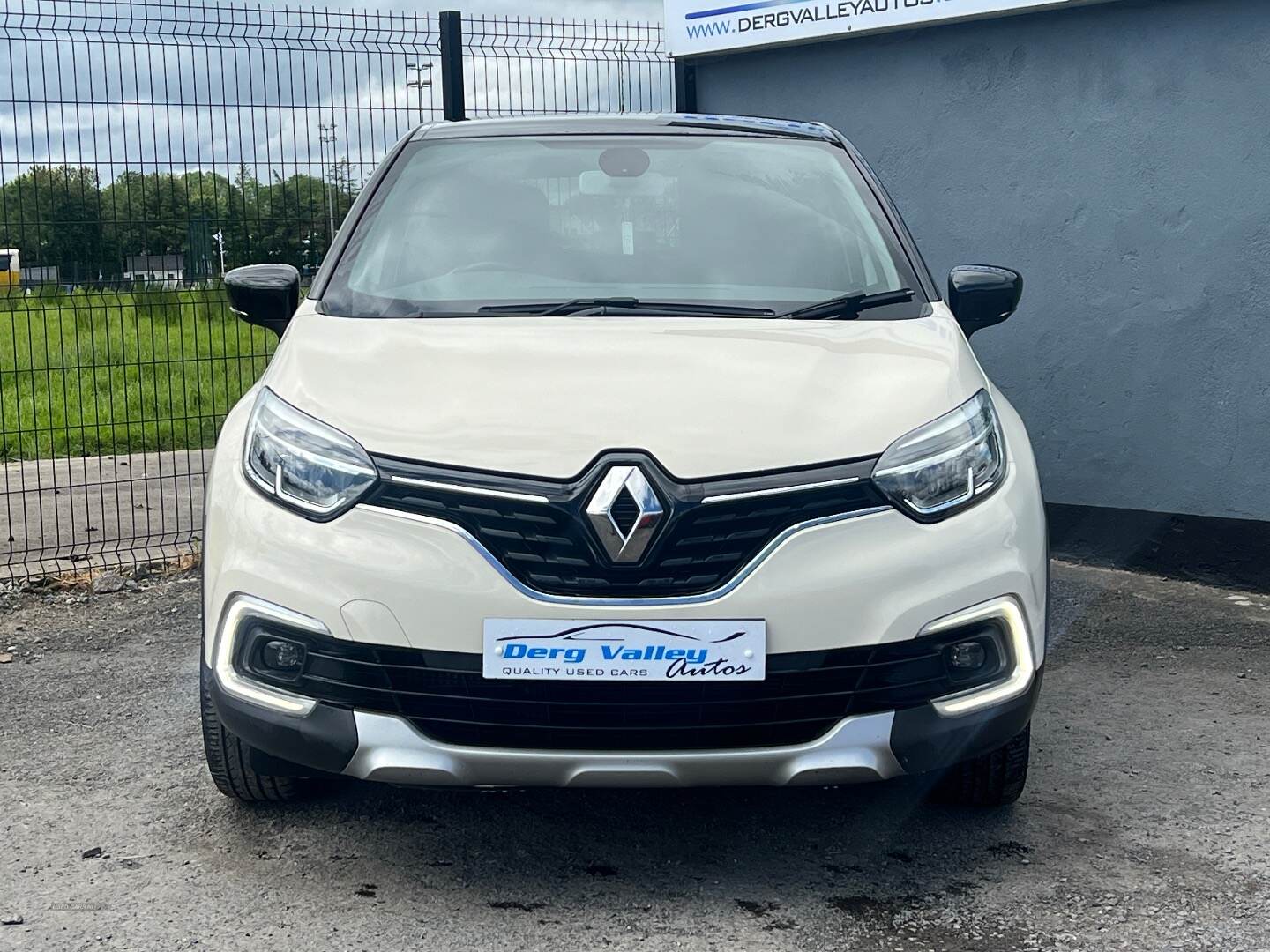 Renault Captur DIESEL HATCHBACK in Tyrone