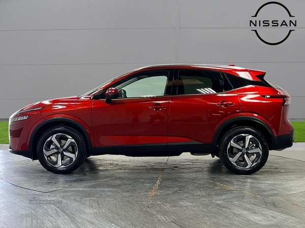 Nissan Qashqai 1.3 Dig-T Mh N-Connecta [Glass Roof] 5Dr in Antrim