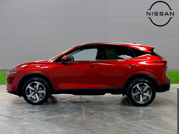 Nissan Qashqai 1.3 Dig-T Mh 158 N-Connecta [Glass Roof] 5Dr in Antrim