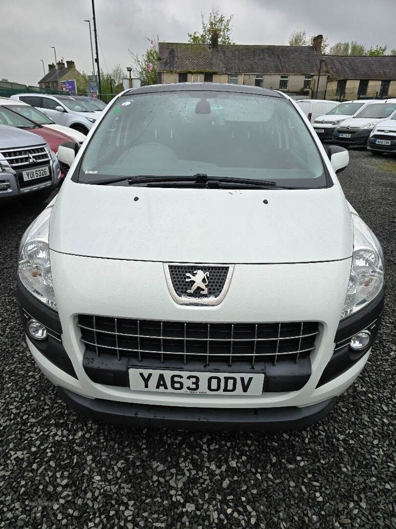 Peugeot 3008 DIESEL ESTATE in Antrim