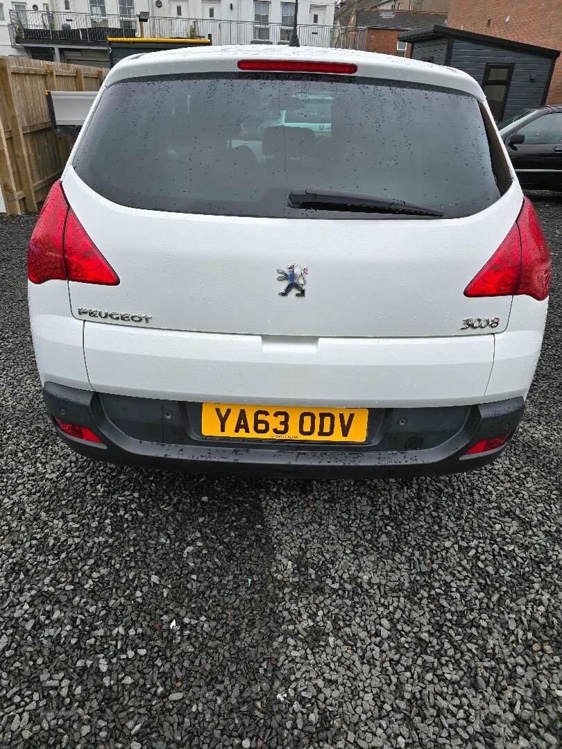 Peugeot 3008 DIESEL ESTATE in Antrim