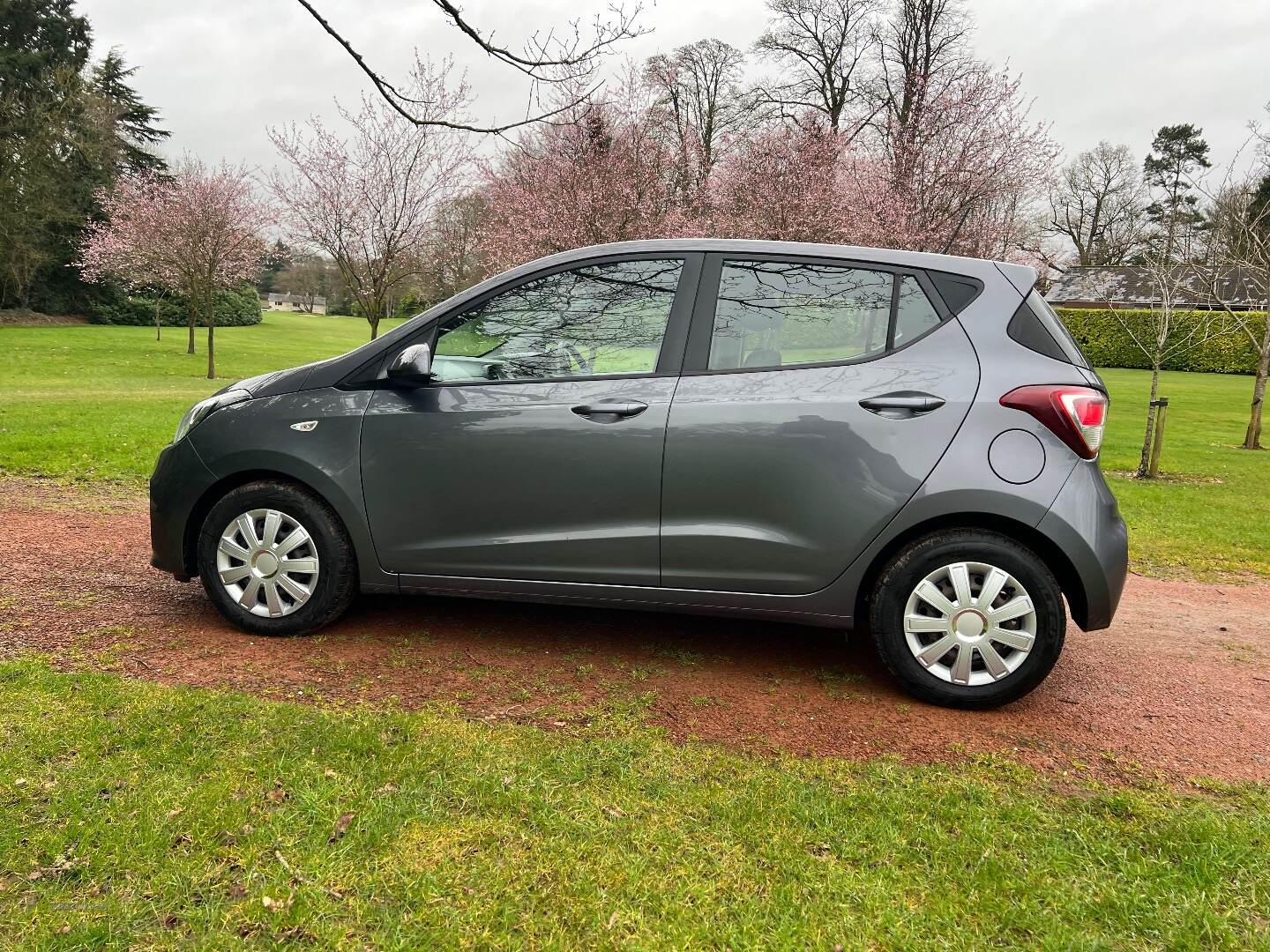 Hyundai i10 HATCHBACK in Antrim