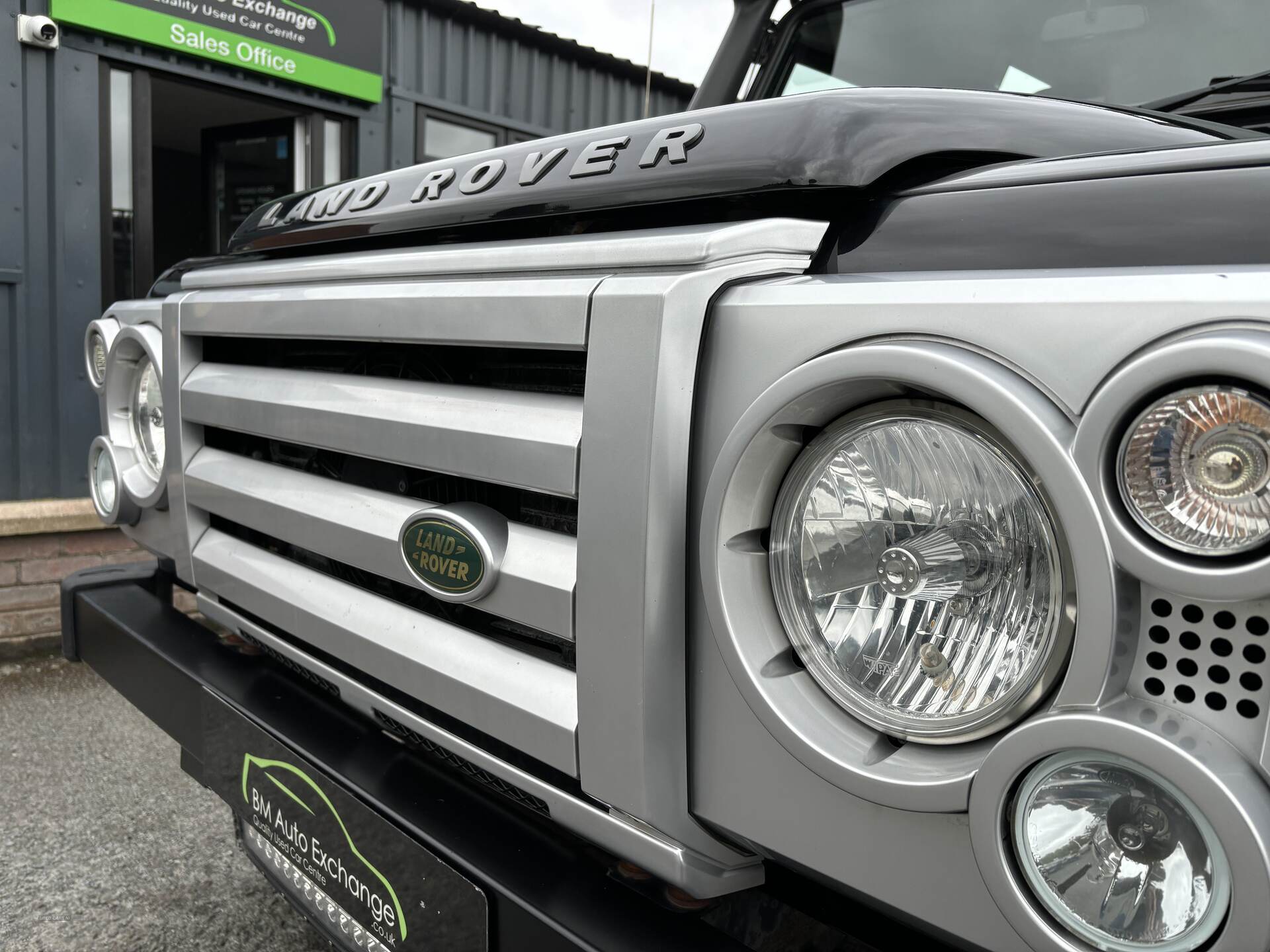 Land Rover Defender 110 LWB DIESEL in Down