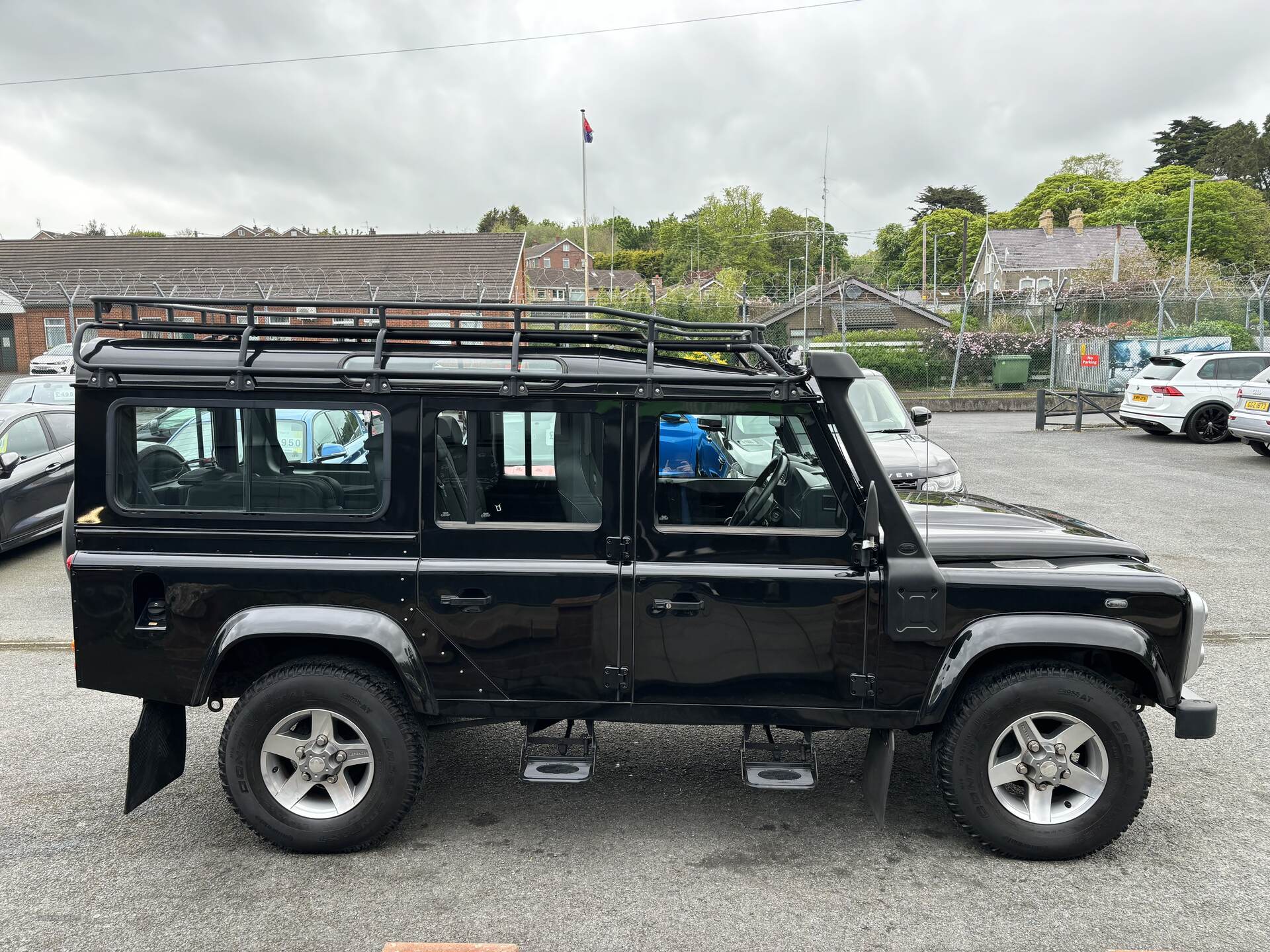 Land Rover Defender 110 LWB DIESEL in Down