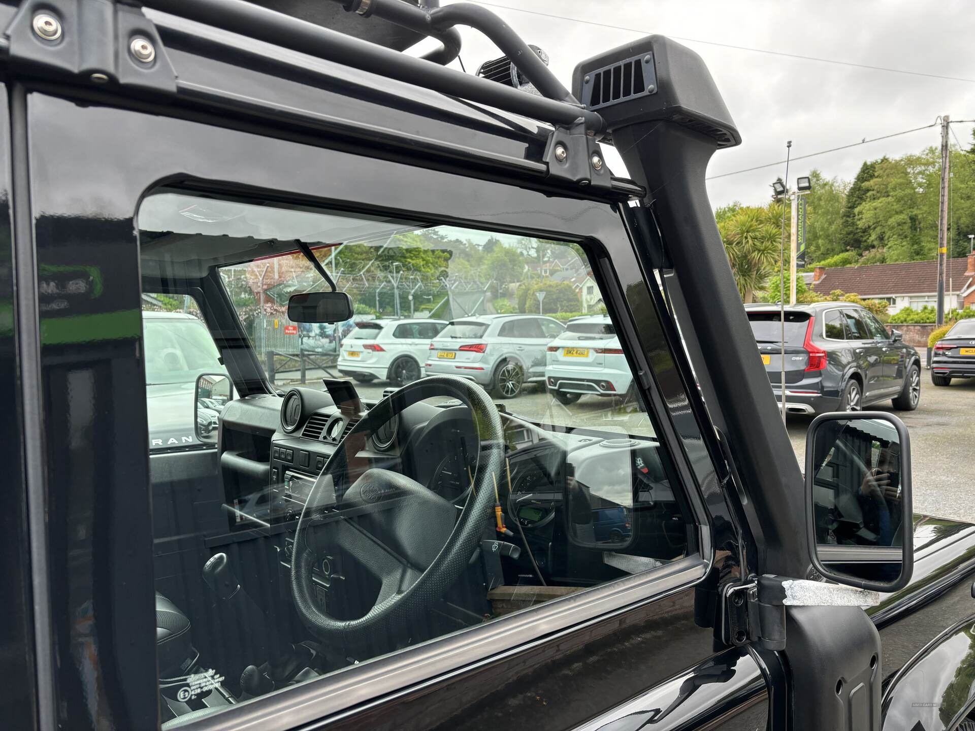 Land Rover Defender 110 LWB DIESEL in Down