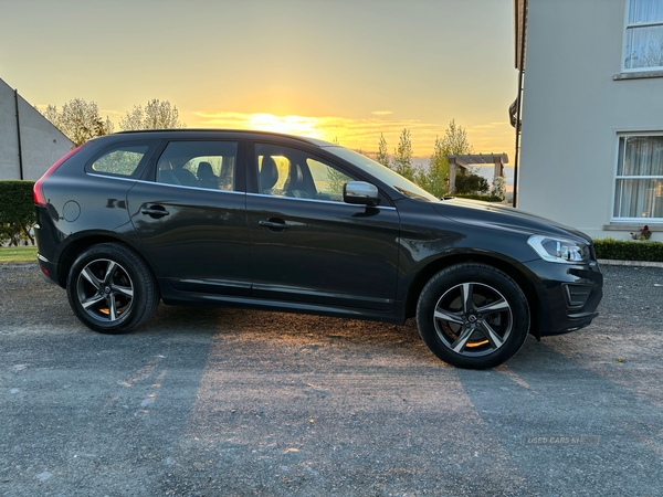 Volvo XC60 D4 [190] R DESIGN 5dr AWD in Down
