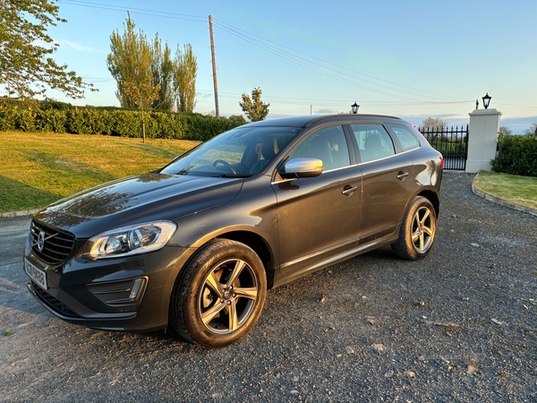 Volvo XC60 D4 [190] R DESIGN 5dr AWD in Down