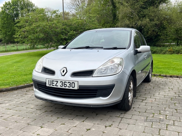 Renault Clio 1.2 16V Rip Curl 5dr in Down
