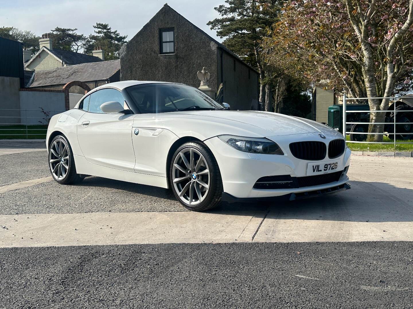 BMW Z4 ROADSTER in Down