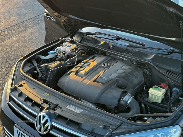 Volkswagen Touareg 3.0 V6 TDI SE 5dr Tip Auto in Down
