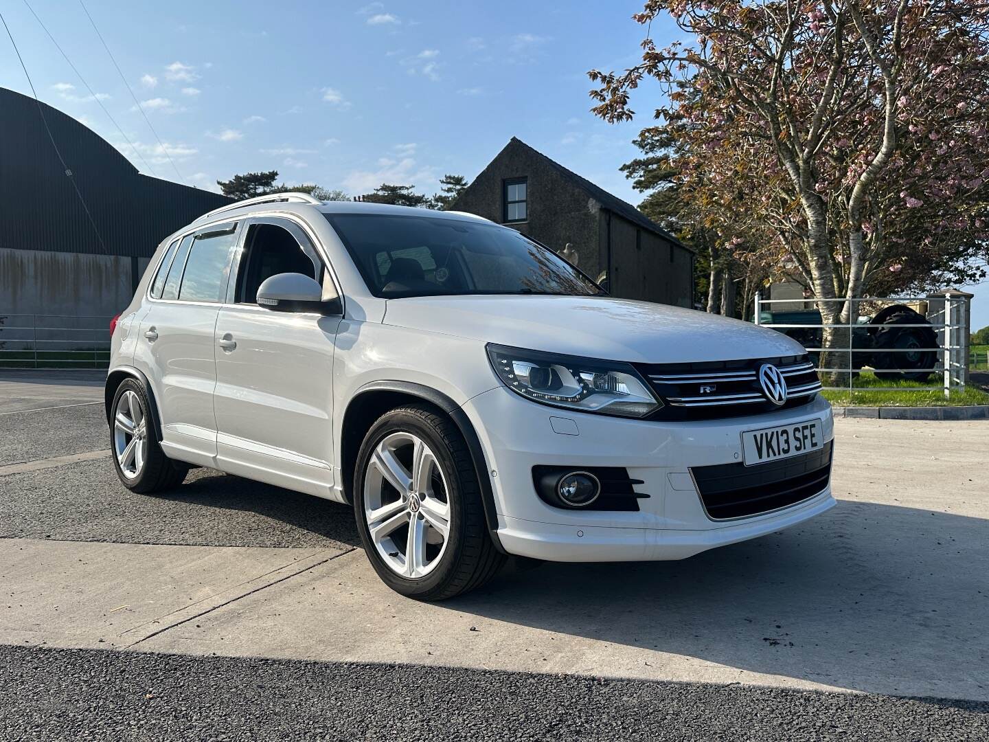 Volkswagen Tiguan DIESEL ESTATE in Down