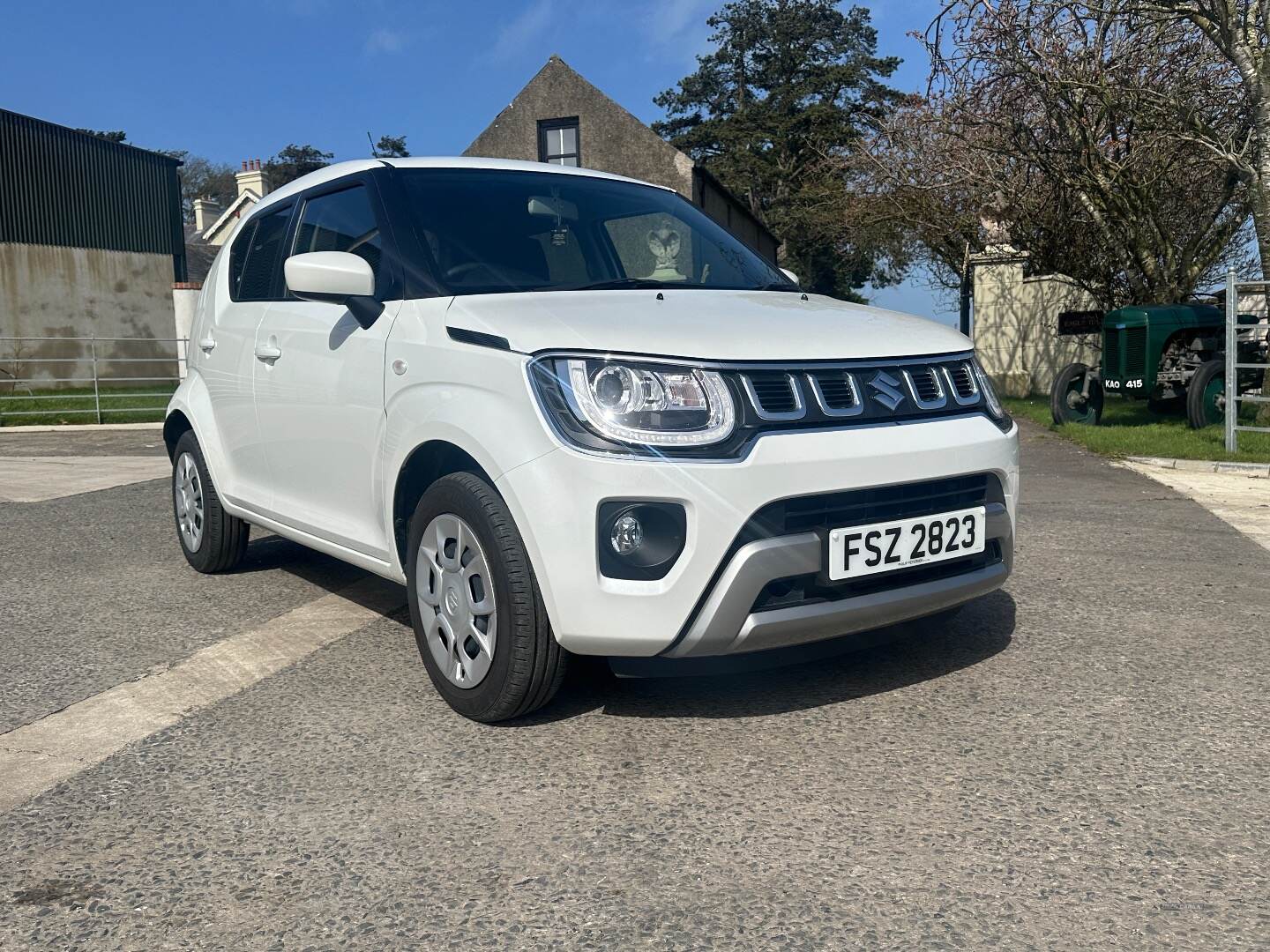 Suzuki Ignis HATCHBACK in Down