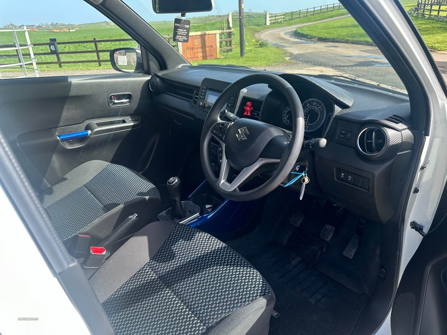 Suzuki Ignis HATCHBACK in Down