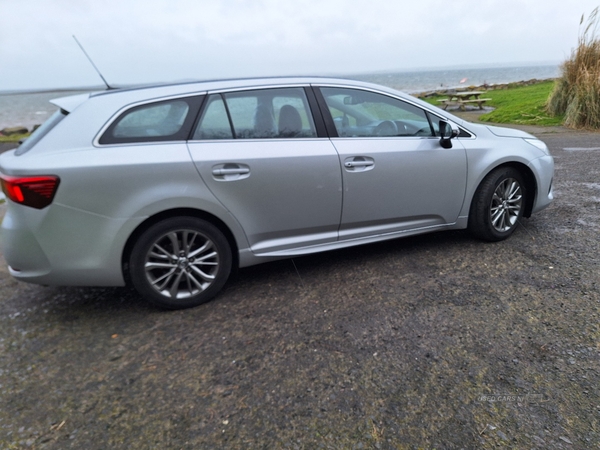 Toyota Avensis 1.6D Business Edition 5dr in Antrim