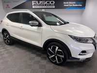 Nissan Qashqai 1.3 DIG-T TEKNA PLUS 5d 140 BHP HEATED SEATS, REVERSE CAMERA in Down