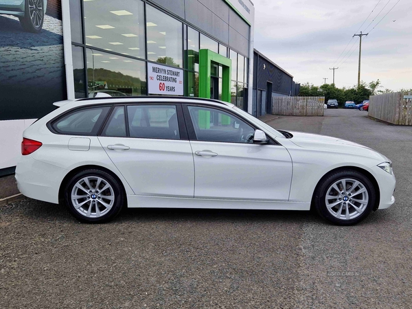 BMW 3 Series 320d SE 5dr in Down