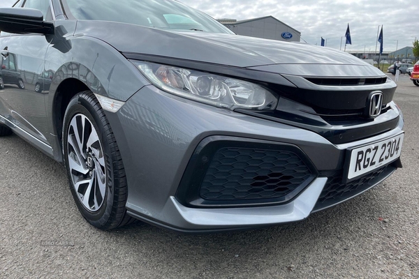 Honda Civic 1.0 VTEC Turbo 126 SE 5dr - ADAPTIVE CRUISE CONTROL, FRONT and REAR PARKING SENSORS, ECO MODE, DIGITAL CLUSTER, LANE KEEPING AID and more in Antrim