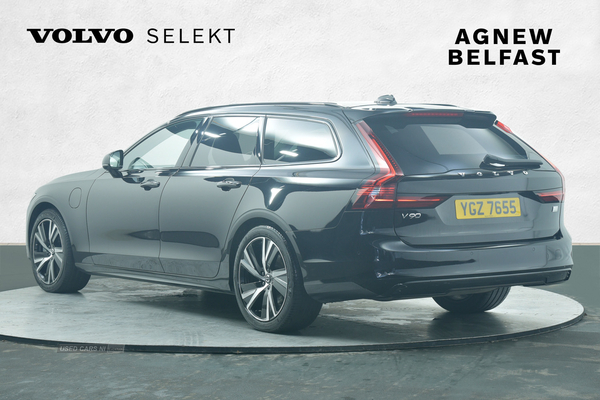 Volvo V90 RECHARGE T6 PLUS AWD in Antrim