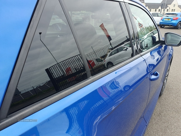 Volkswagen T-Roc R-LINE TDI ONLY 35K HEATED SEATS PARKING SENSORS SAT NAV in Antrim