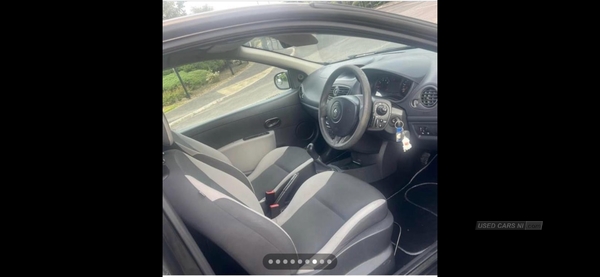 Renault Clio 1.2 16V Bizu 3dr in Armagh
