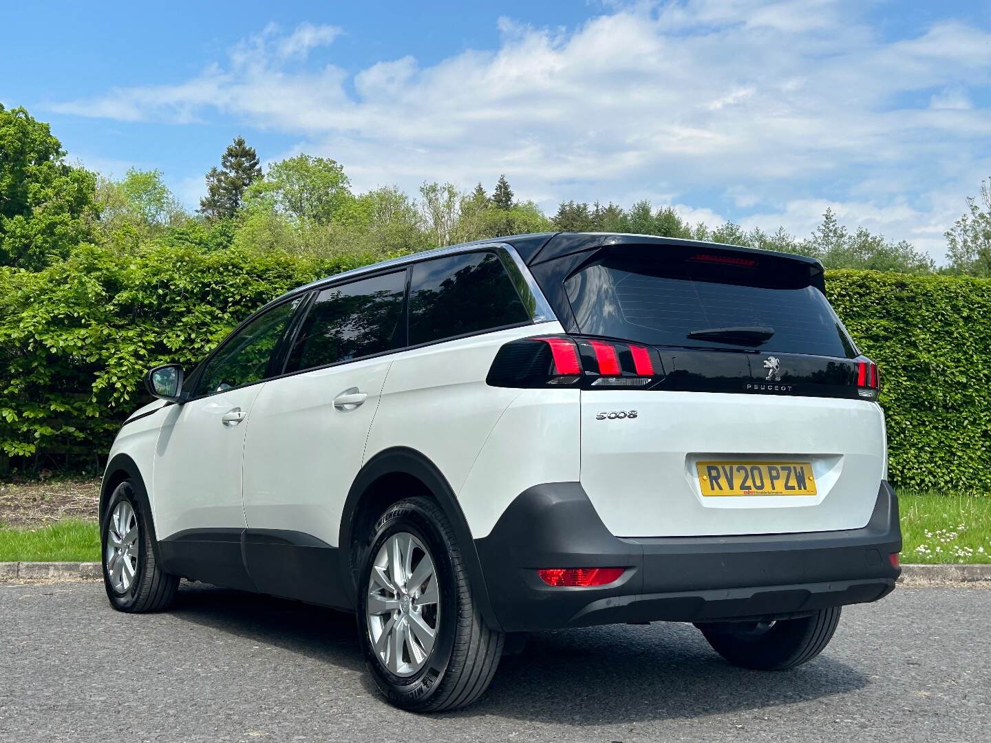 Peugeot 5008 DIESEL ESTATE in Fermanagh