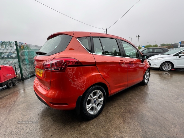 Ford B-Max HATCHBACK in Down