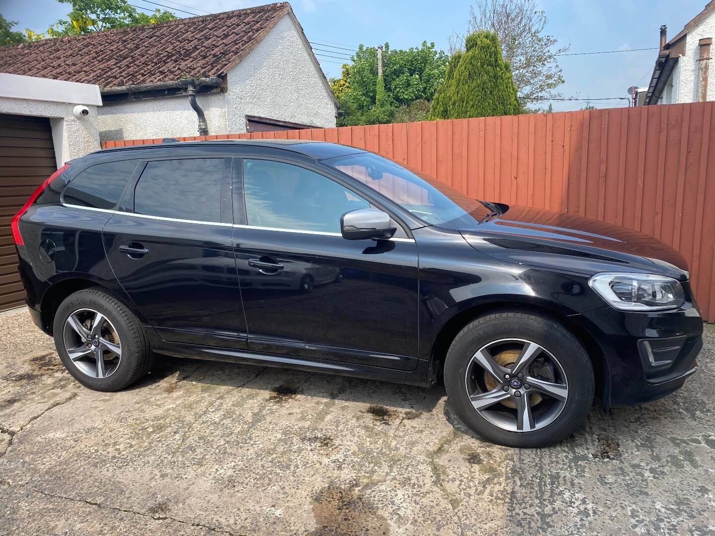 Volvo XC60 DIESEL ESTATE in Antrim