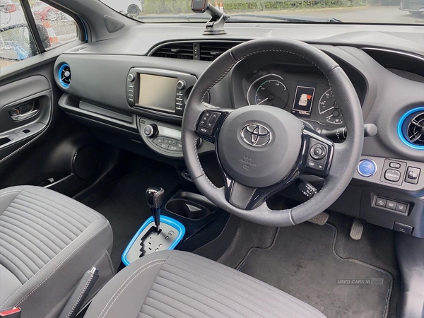Toyota Yaris 1.5 Hybrid Cyan Bi-Tone 5Dr Cvt in Down