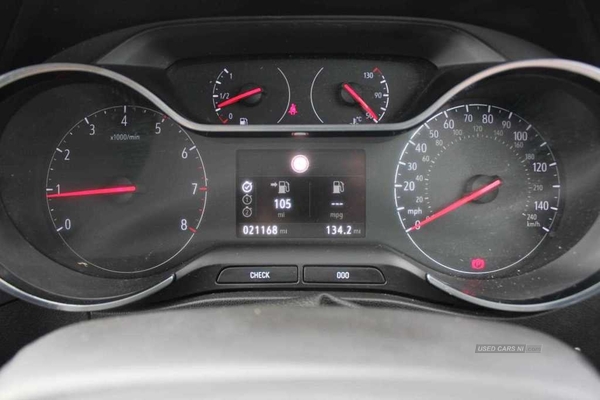 Vauxhall Crossland 1.5 Turbo D Elite Nav 5dr in Down