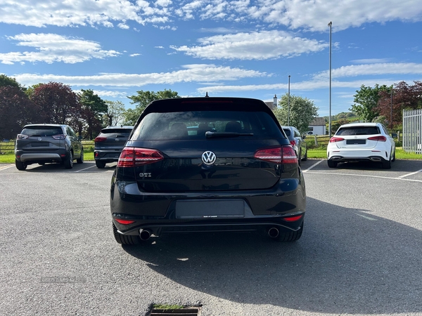Volkswagen Golf GTI in Derry / Londonderry
