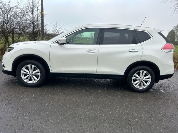 Nissan X-Trail 1.6 dCi Acenta 5dr 4WD [7 Seat] in Tyrone