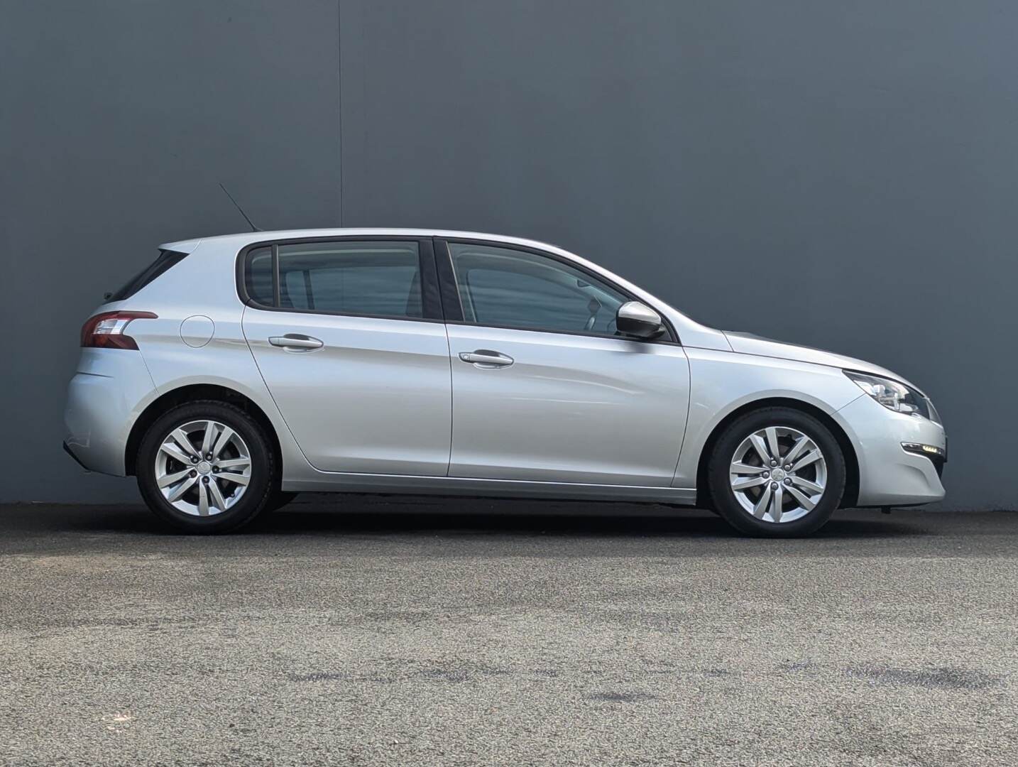 Peugeot 308 DIESEL HATCHBACK in Tyrone