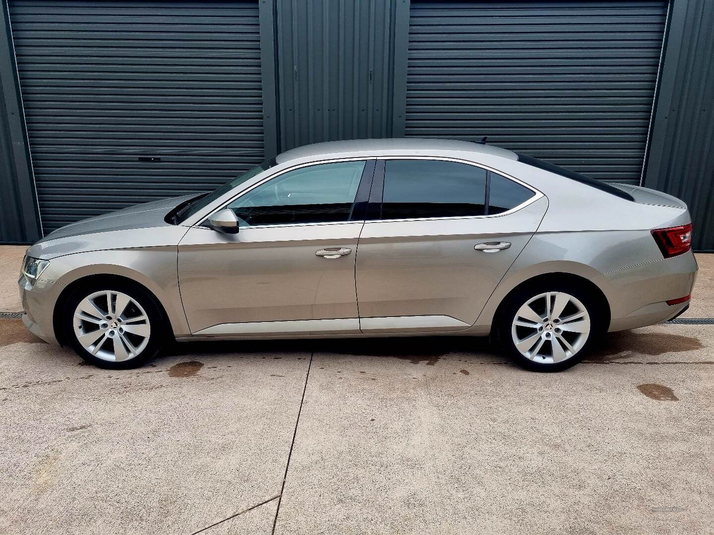 Skoda Superb DIESEL HATCHBACK in Tyrone