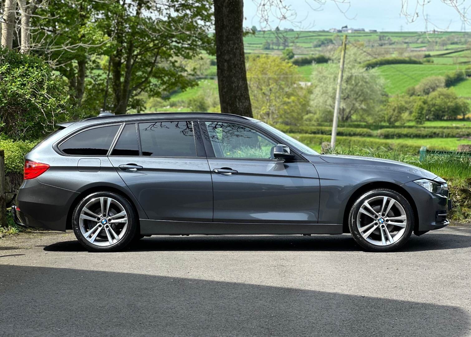 BMW 3 Series DIESEL TOURING in Antrim