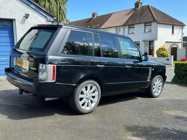 Land Rover Range Rover 4.2 V8 Supercharged VOGUE SE 4dr Auto in Down