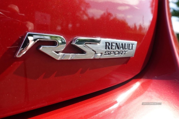 Renault Megane 1.5 DYNAMIQUE TOMTOM ENERGY DCI S/S 5d 110 BHP LONG MOT / ECONOMICAL 5DR HATCH in Antrim