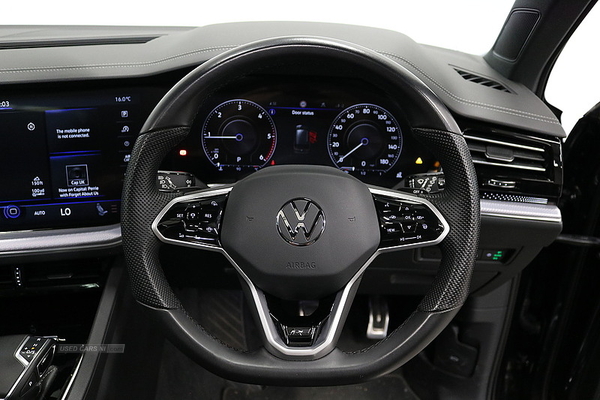 Volkswagen Touareg 3.0 V6 TDI 4Motion Black Edition 5dr Tip Auto 286 in Down