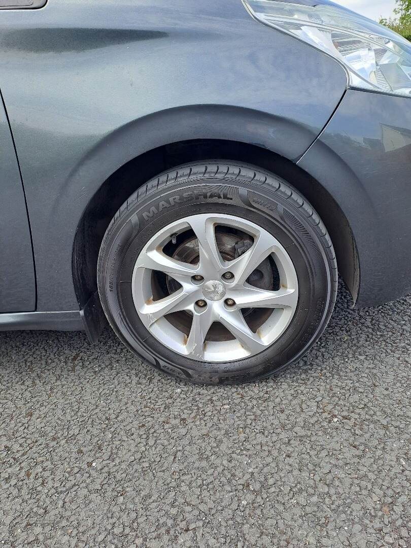 Peugeot 208 HATCHBACK in Armagh