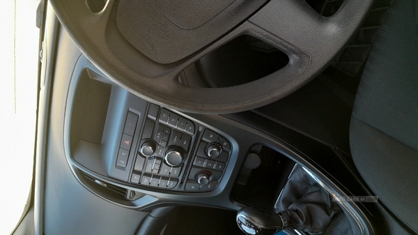 Vauxhall Astra 1.7 CDTi 16V ecoFLEX ES 5dr in Antrim