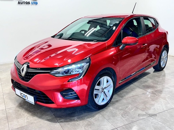 Renault Clio 1.0 PLAY TCE 5d 100 BHP in Antrim