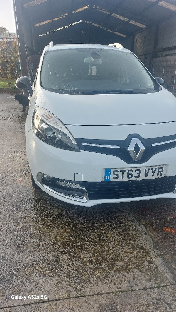 Renault Grand Scenic 1.5 dCi Dynamique TomTom Energy 5dr [Bose+] [S/S] in Fermanagh