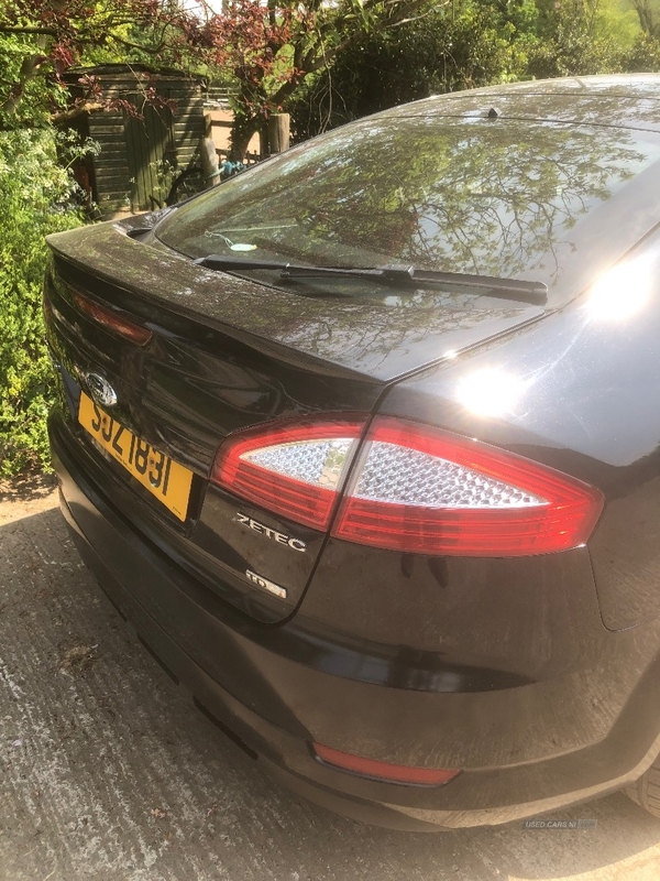 Ford Mondeo 1.8 TDCi Zetec 5dr in Down