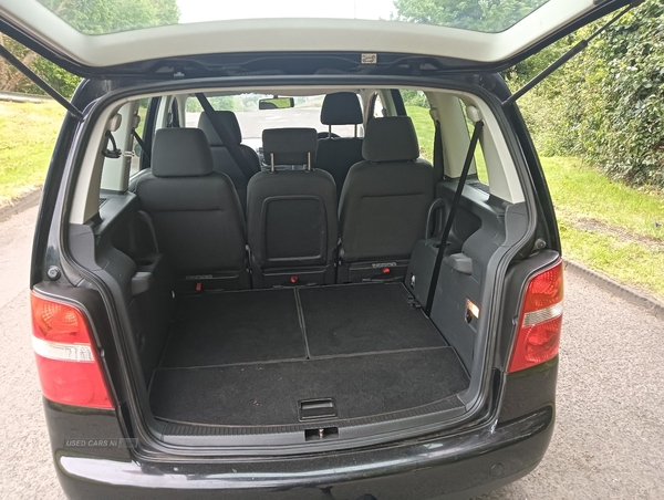 Volkswagen Touran 1.9 TDI PD S 5dr [7 Seat] in Derry / Londonderry