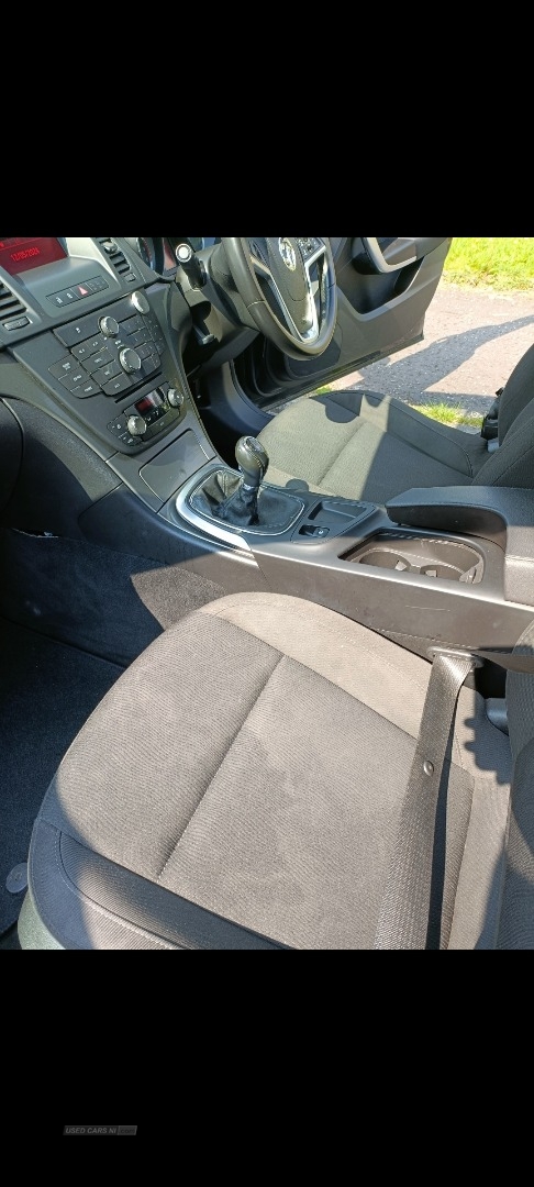 Vauxhall Insignia 1.8i 16V Exclusiv 5dr in Antrim